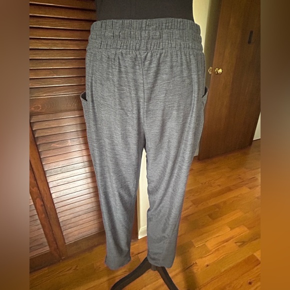Kyodan Charcoal Activewear Pants Size L - Picture 3 of 5